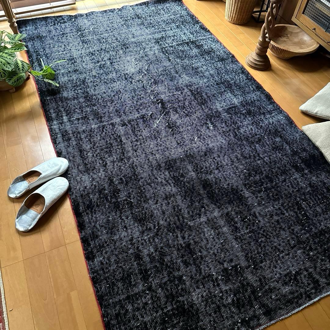 116.5×213.5オーバーダイ　ワンカラー赤ステッチ　トルコヴィンテージラグ