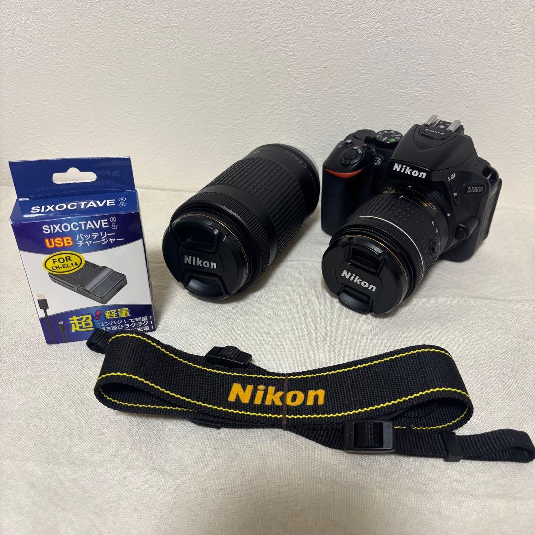 【極美品】使用回数少　Nikon D5600 ダブルズームキット