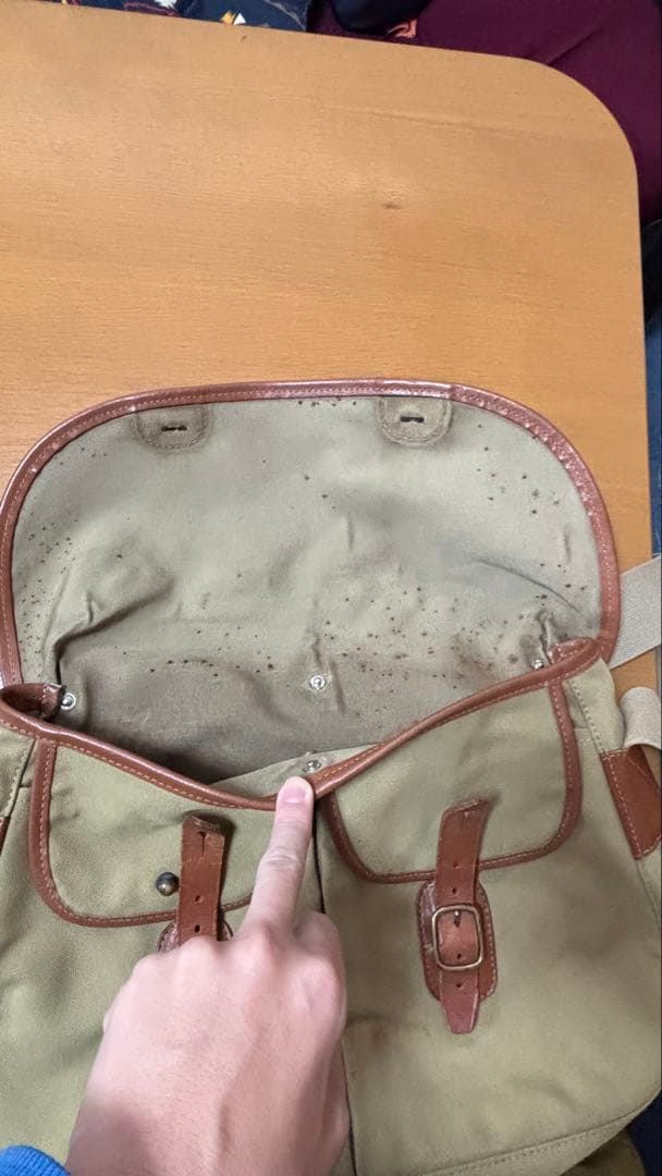 ブレディー　アリエルトラウト　ショルダーバッグ