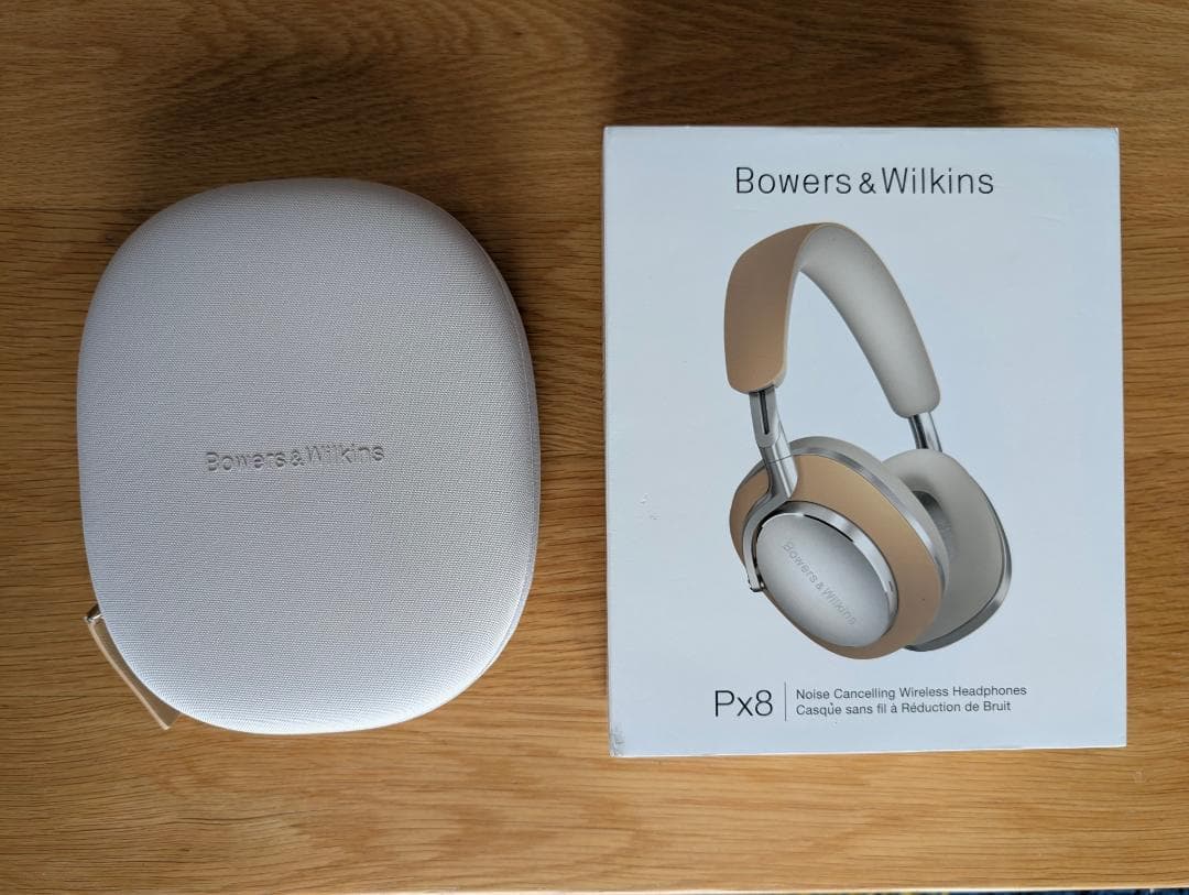 Bowers & Wilkins Px8 ヘッドフォン