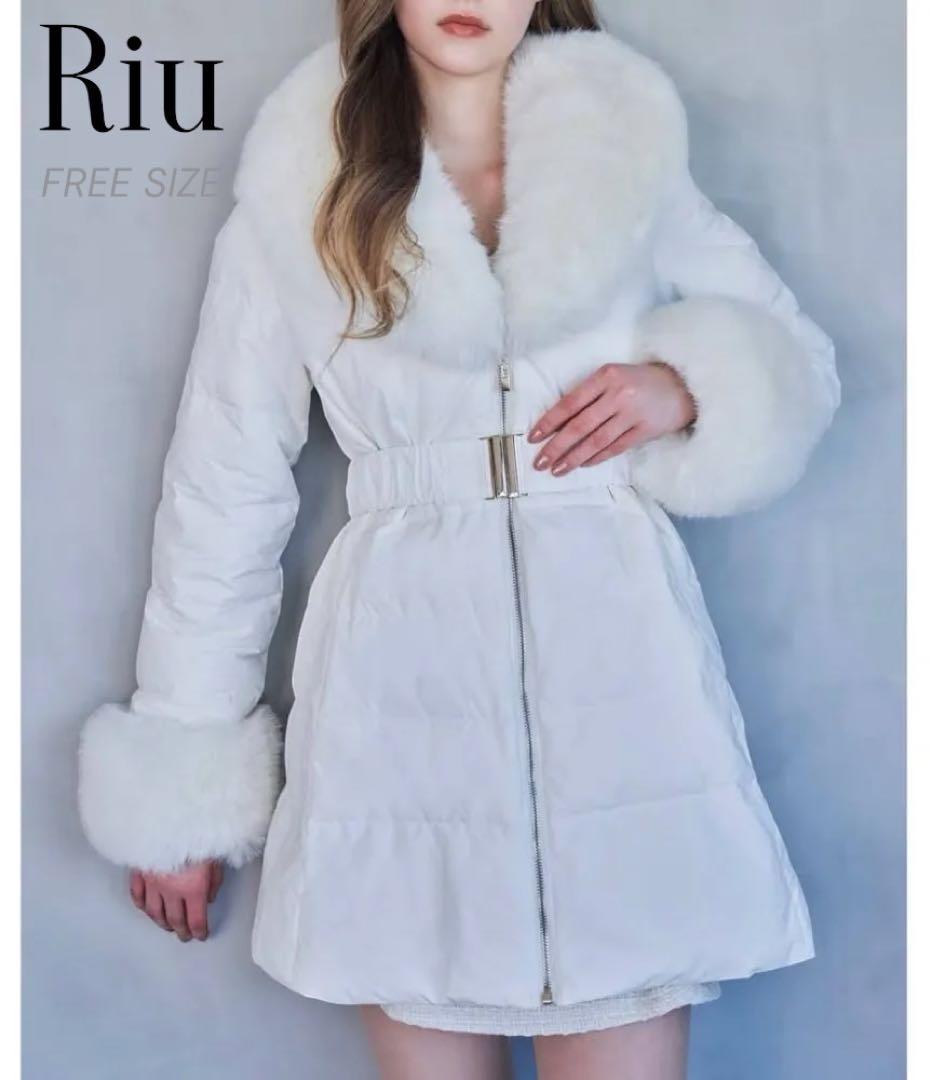 Riu リウ　Rちゃん　ホワイト ダウンジャケット ファー　FREE SIZE