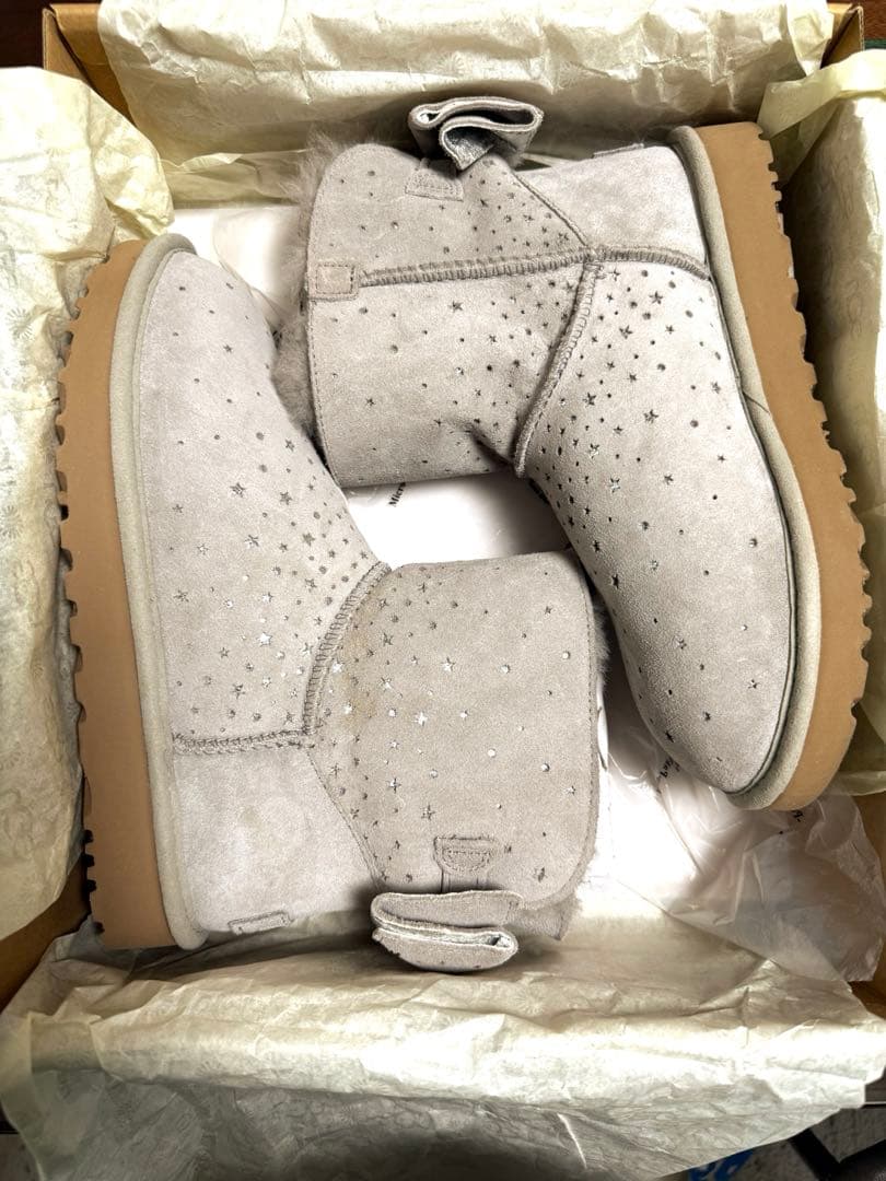 UGG ムートンブーツ グレー 星型装飾