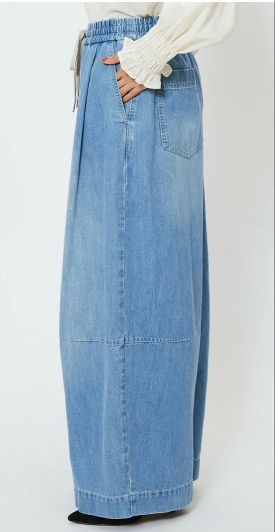 ブーちゃんさま専用　　 フィーリック デニムコクーンシルエットワイドパンツ