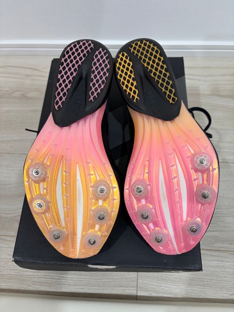 adizero アバンチ　25.0