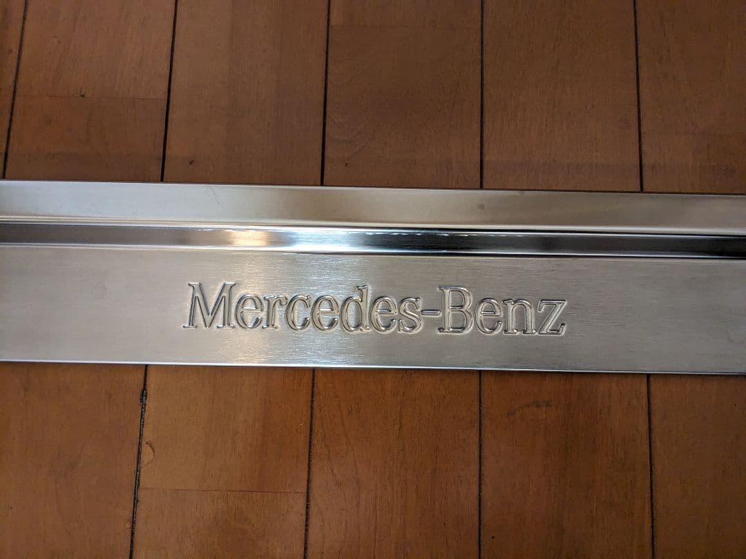 W123 Mercedes-Benz スカッフプレート 4枚セット