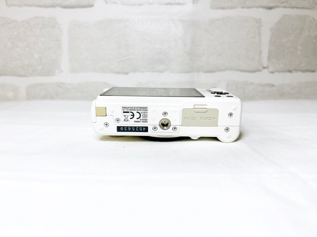 ⭐️奇跡　シャッター数:1回⭐️ PENTAX Q レンズキット 02 ホワイト