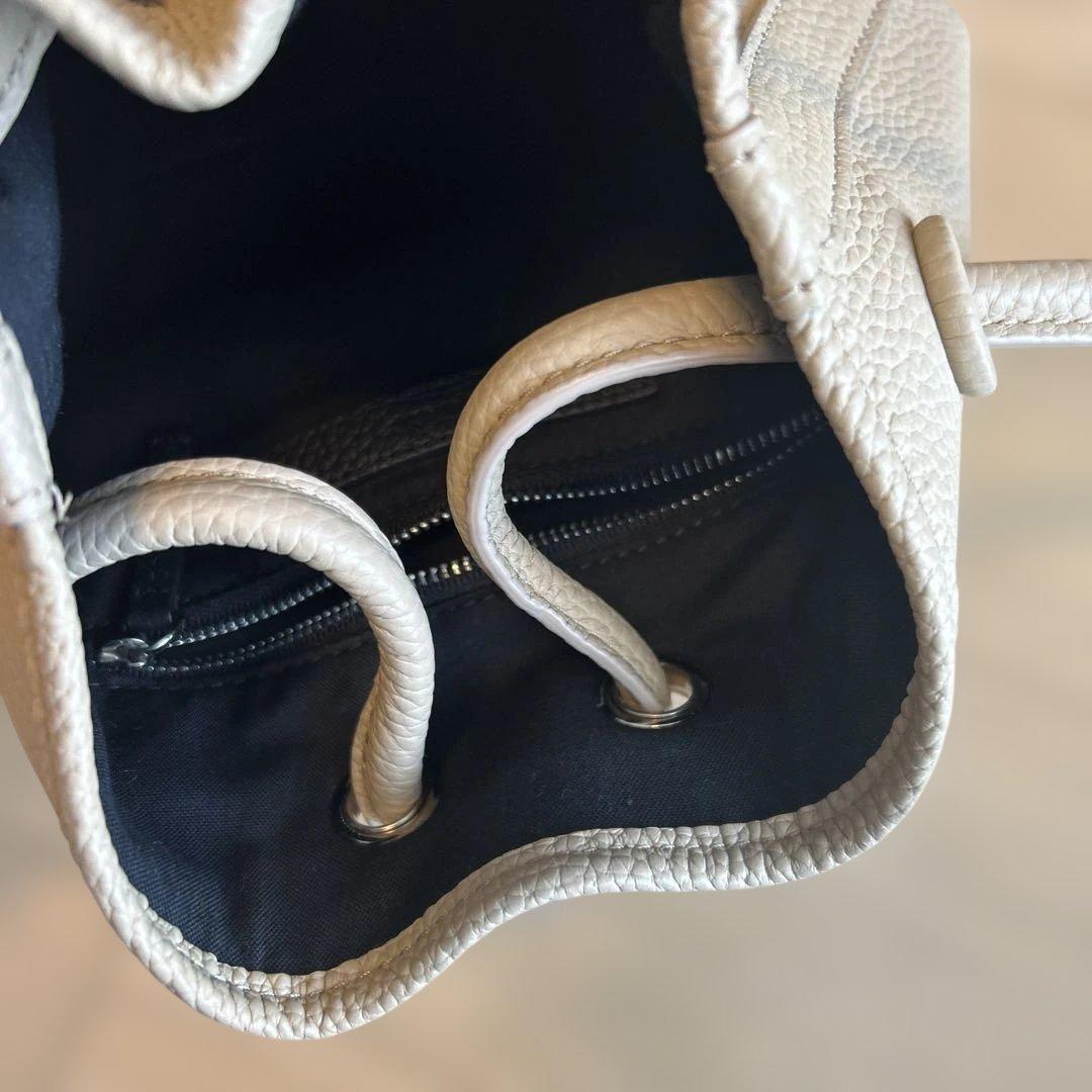 美品　vasic ボンドミニ　ベージュ