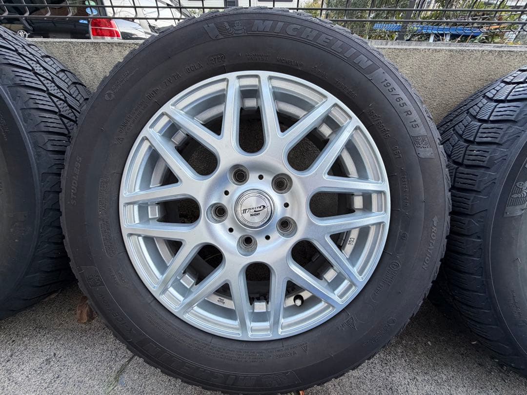 ミシュラン X-ICE  2022年製 スタッドレス195/65R15