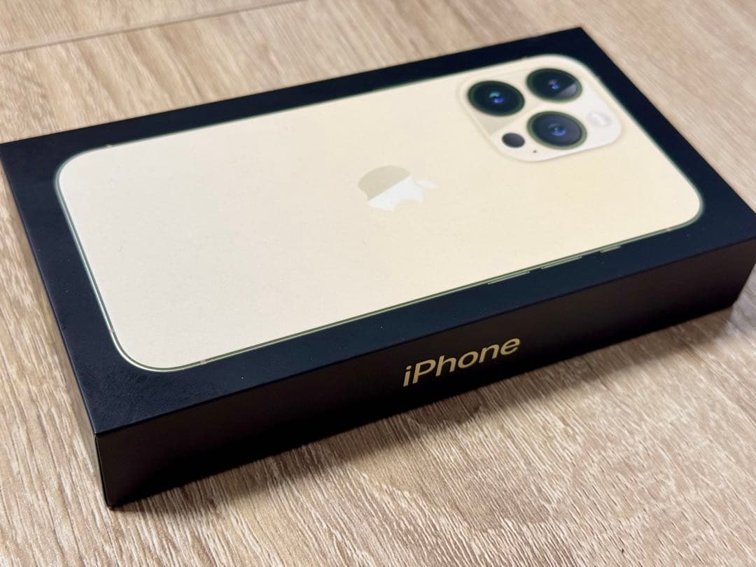 【美品】iPhone 13 Pro 1TB ゴールド 未使用品