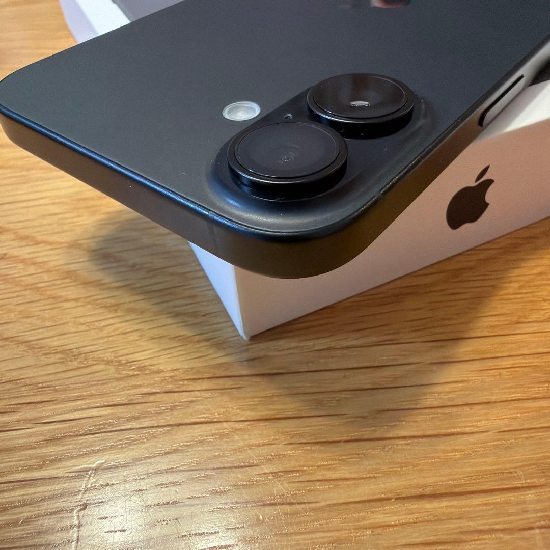 Apple iPhone16プラス SIMフリー本体 ブラック 128GB