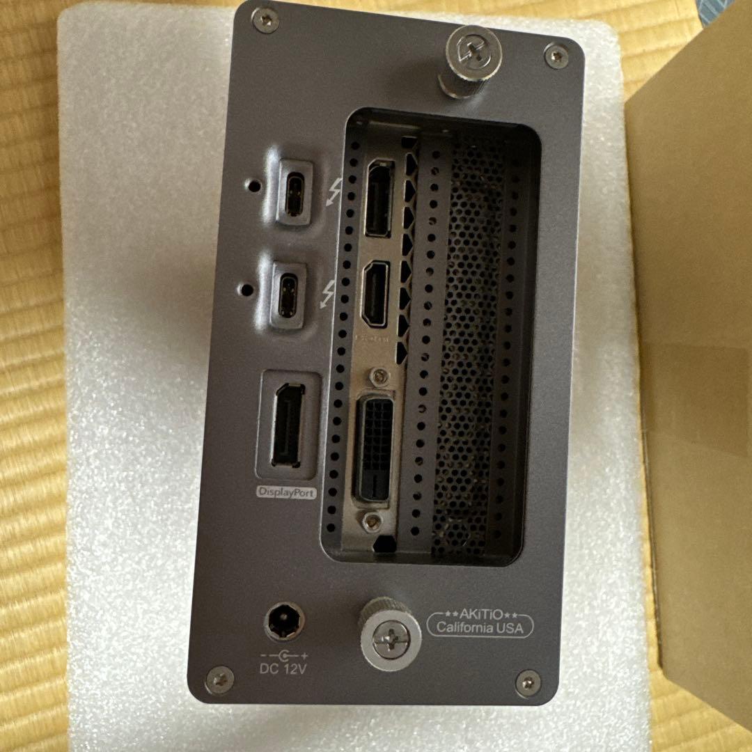 AKiTiO Node LiteThunderbolt 3 外付けグラボ　完成品