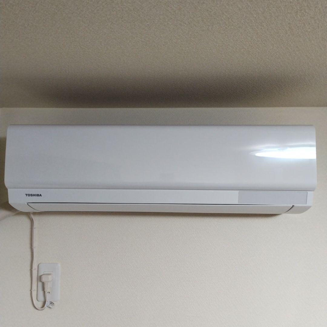2024年製【直接引取りのみ】東芝エアコンRAS-2513T◆使用頻度極低