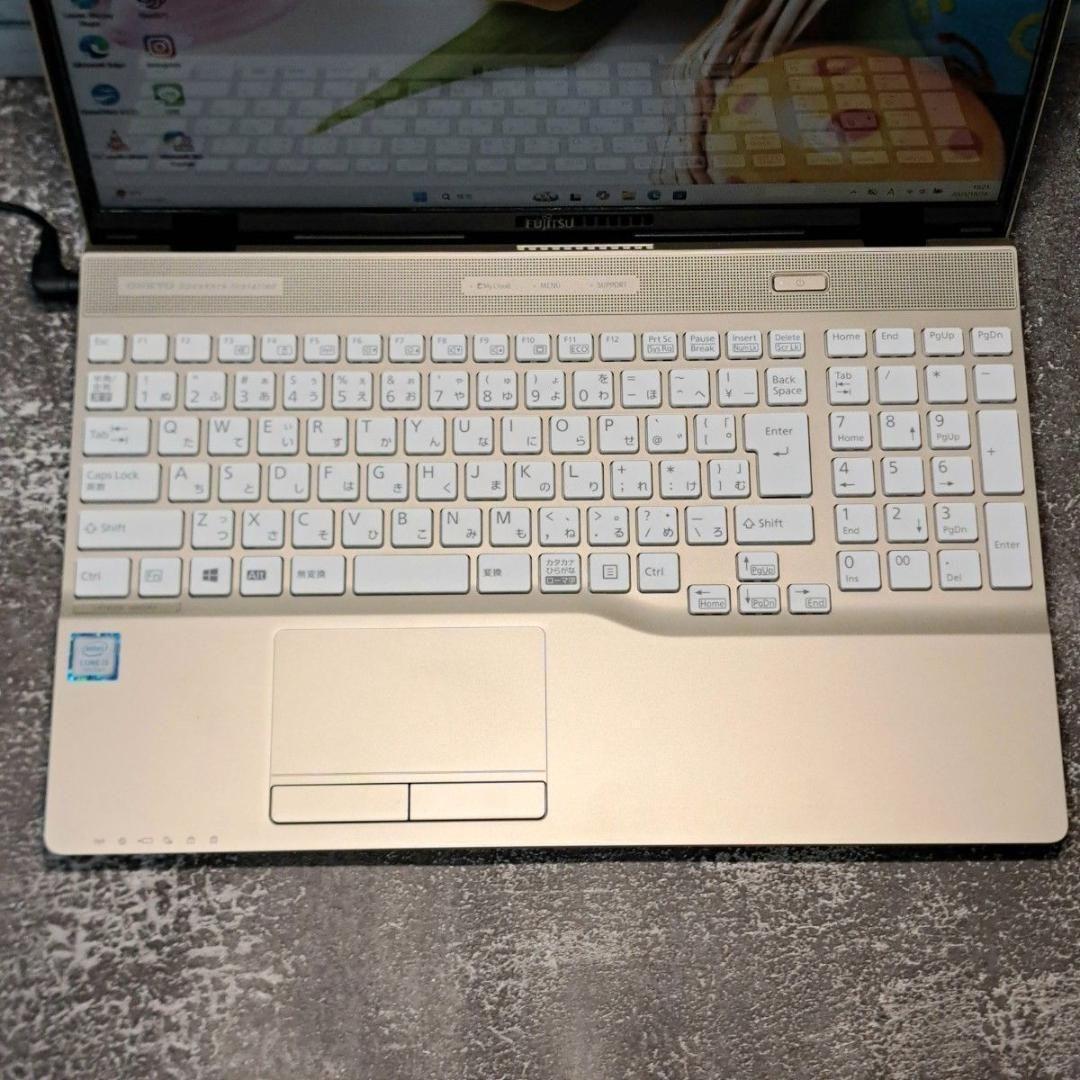 G74 ノートパソコン富士通 第7世代i3/SSD Windows11 FHD