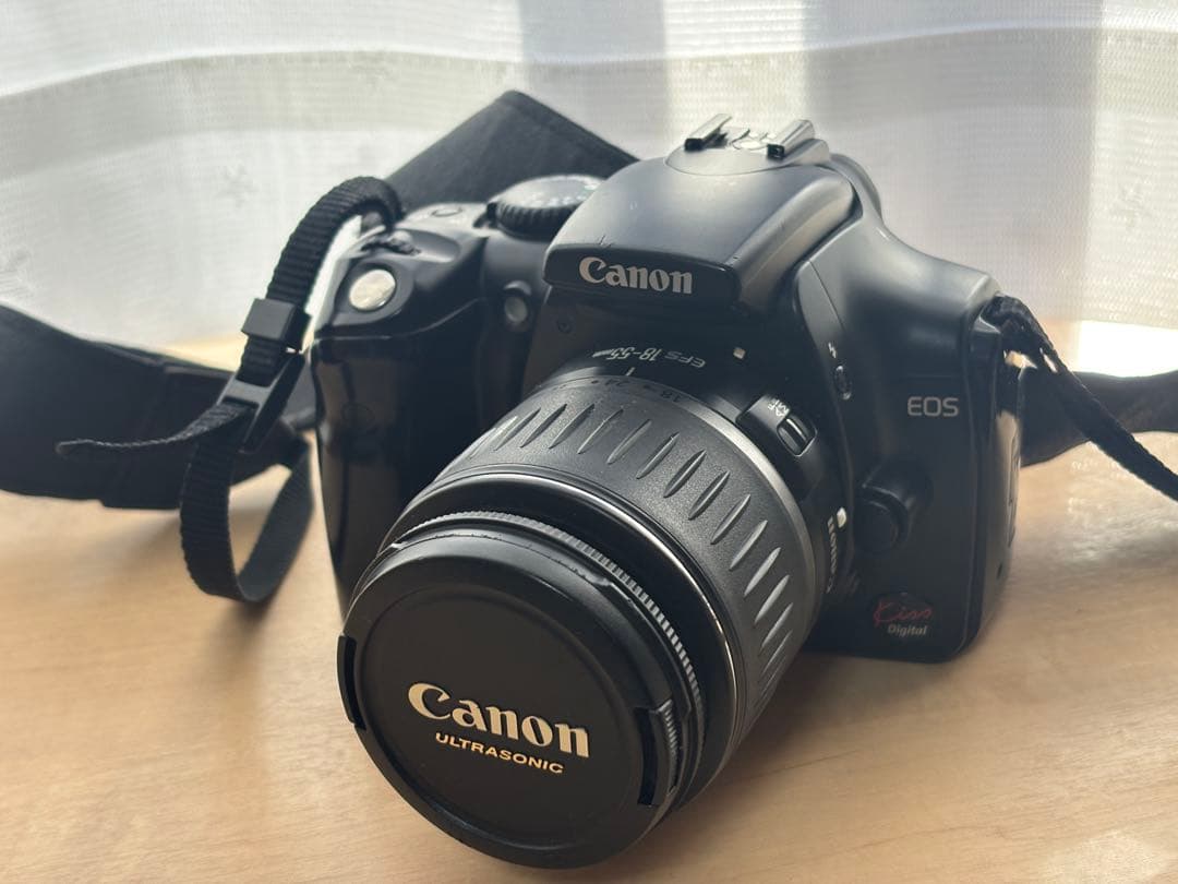 Canon EOS Kiss Digital 一眼レフ カメラ レンズ2本
