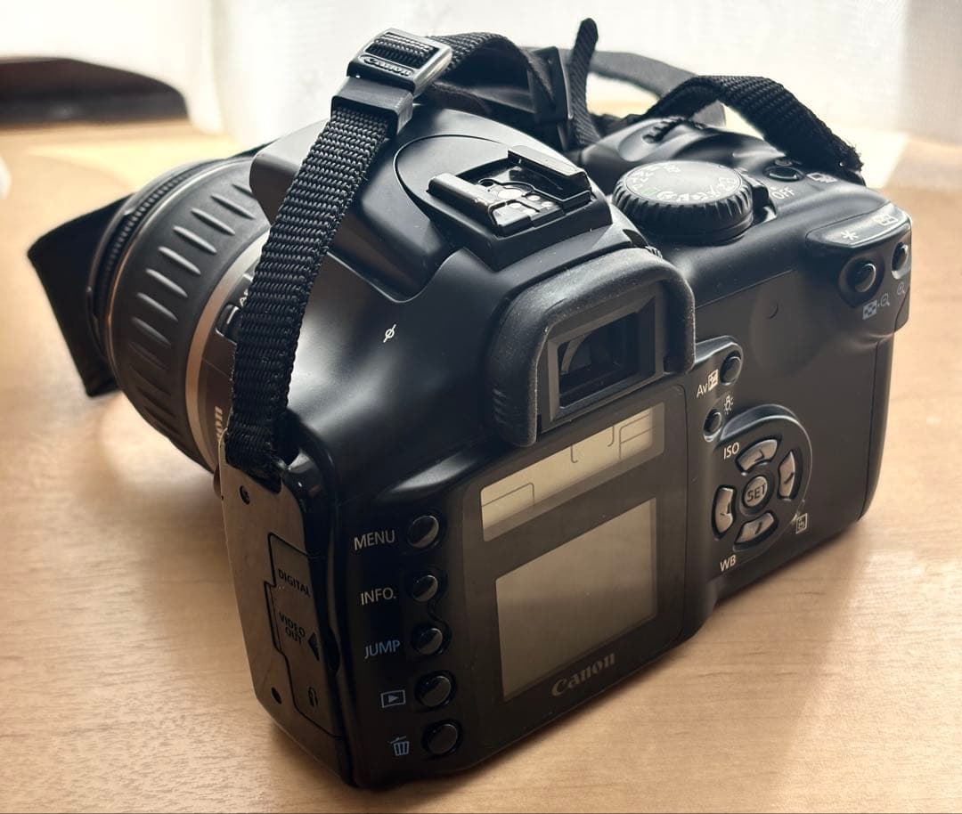 Canon EOS Kiss Digital 一眼レフ カメラ レンズ2本