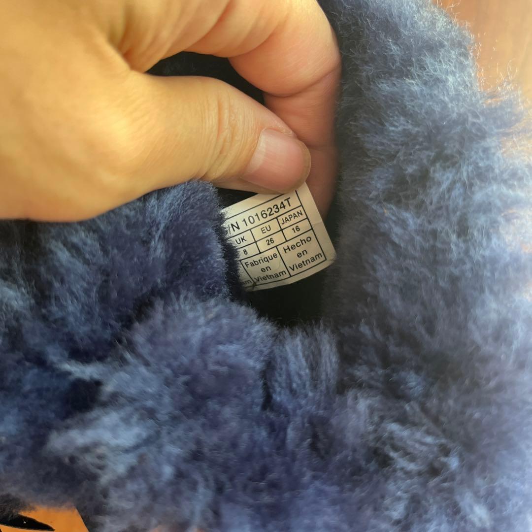 Liyoco 様　UGG ネイビー 花柄 ブーツ 16cm