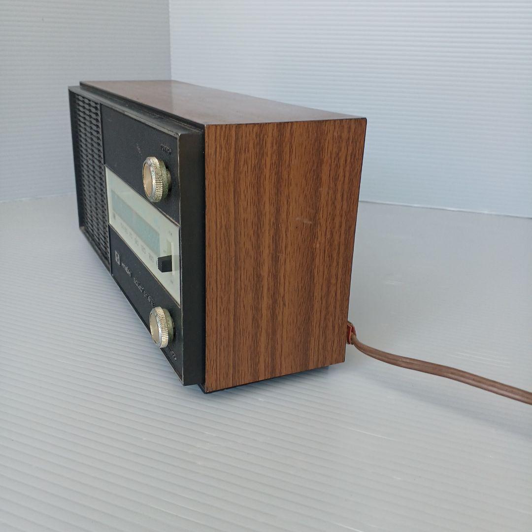 昭和レトロ　日立　トランジスターラジオ　稼働品　匿名配送　希少