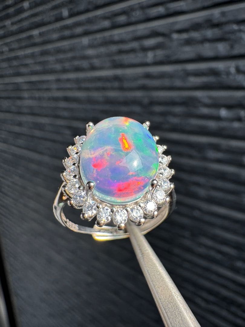 新作　天然石水オパール珍しい紫遊色綺麗極彩ルース2.835ct 鑑ソ付