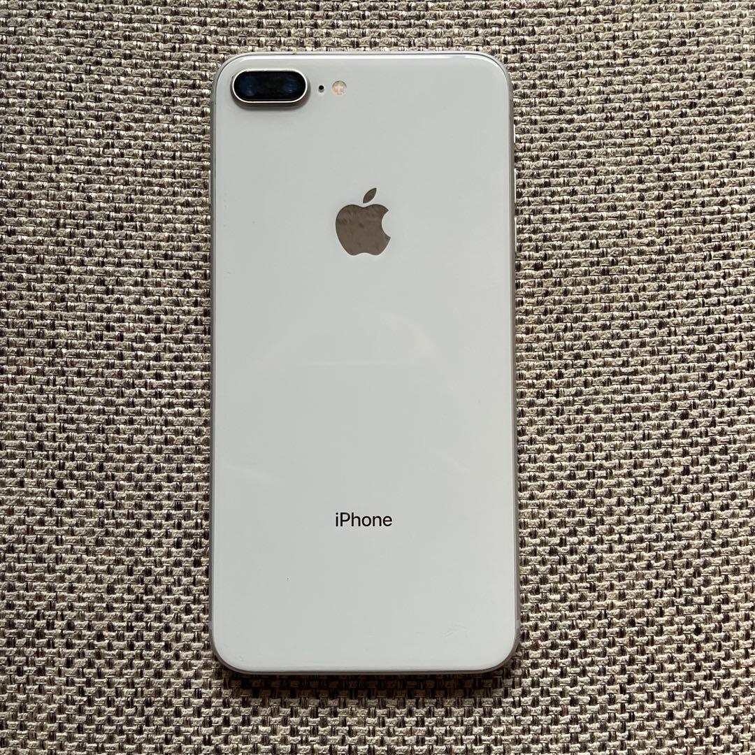 Apple iPhone 8 Plus シルバー 5.5インチ