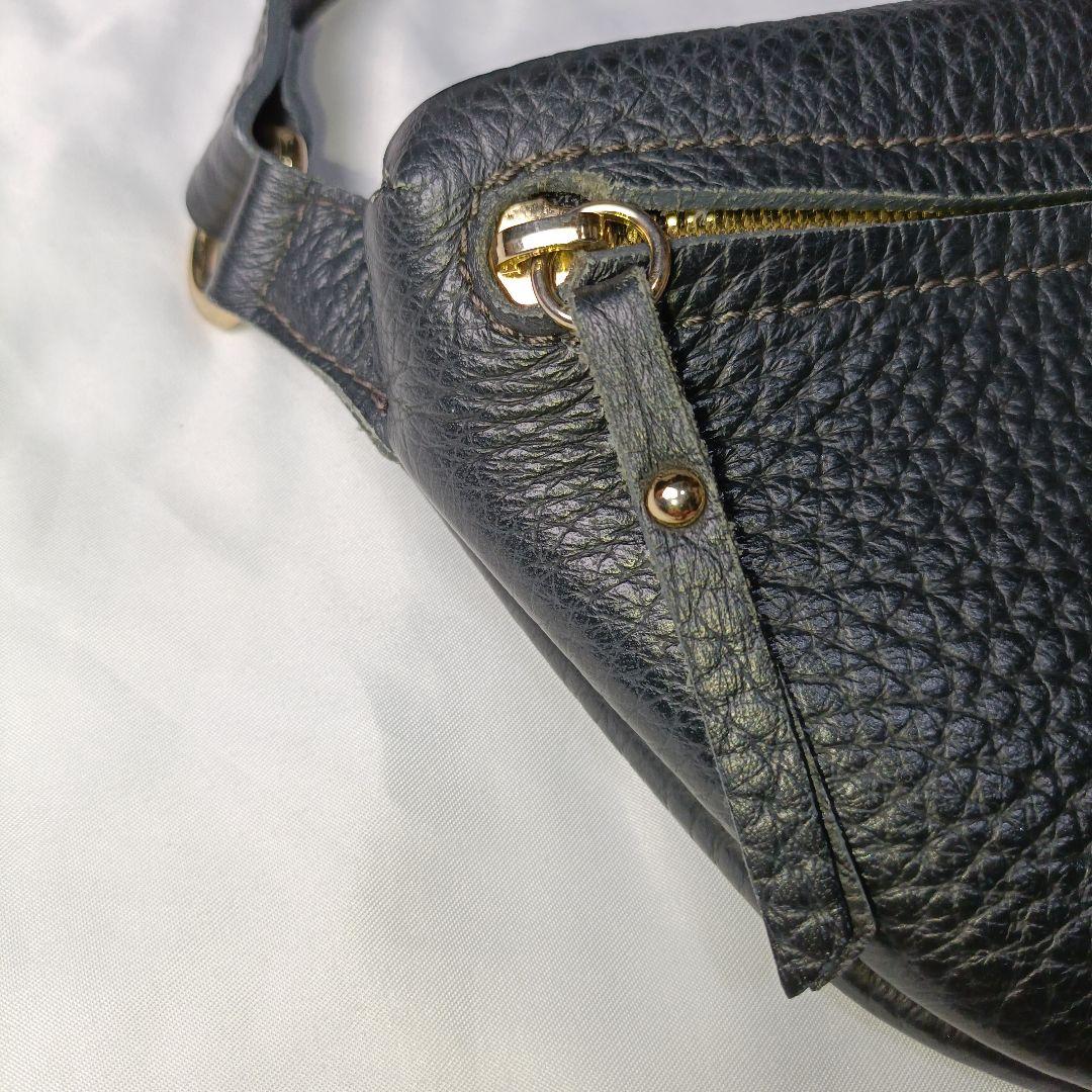 美品■IACUCCI オールレザー ショルダーバッグ　ブラック ウエストポーチ