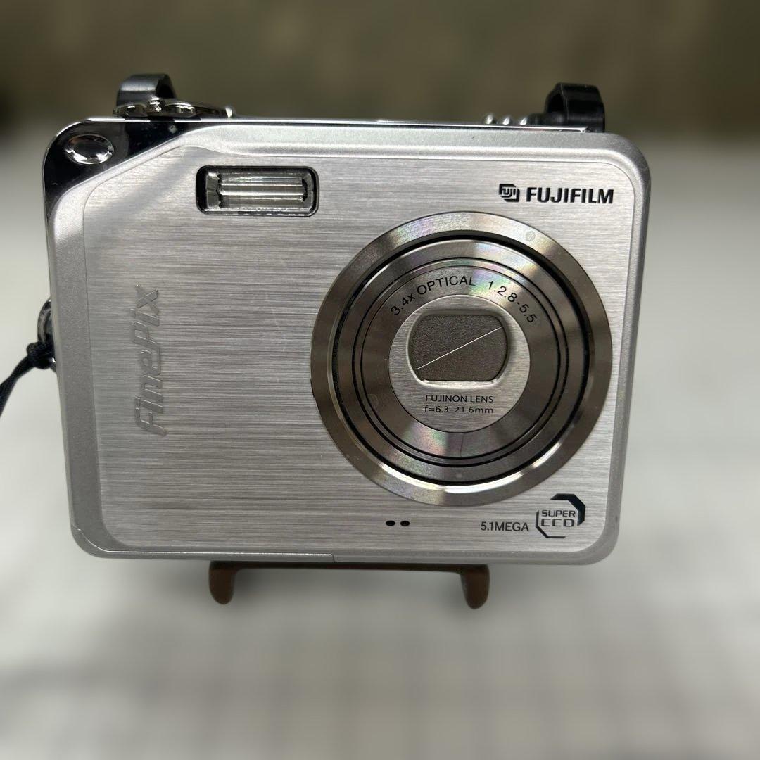 Fujifilm　富士フィルム　 FinePix V10 コンデジ