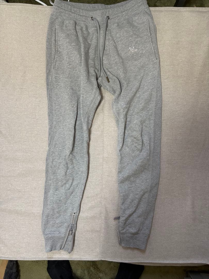 1PIU1UGUALE3 RELAX グレー　セットアップ