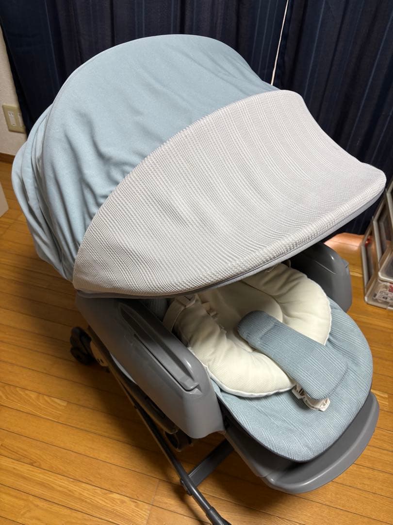 Combi ネムリラ BEDi ベビーチェア 手動