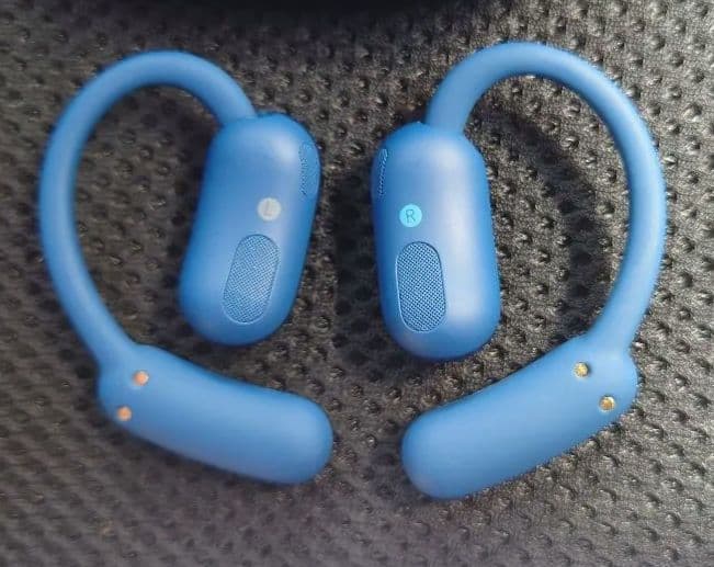 Anker Soundcore AeroFit 2 中古　シリコンカバー付き