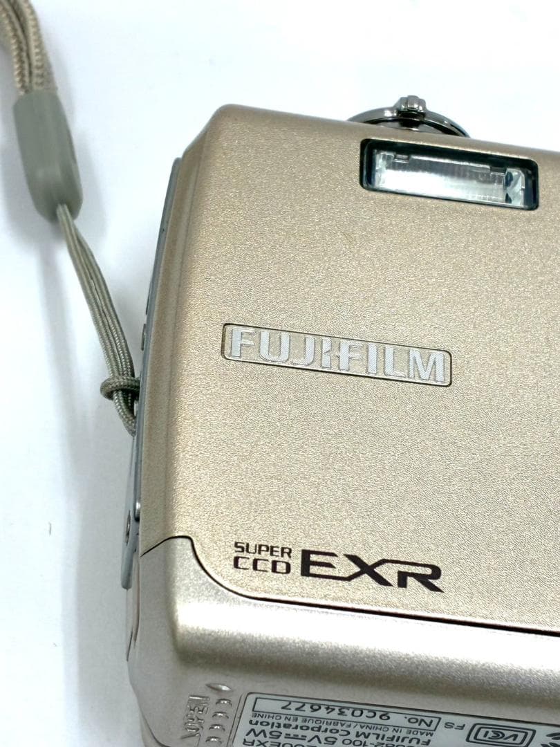 25M10-238 フジフイルム FinePix F200EXR デジタルカメラ