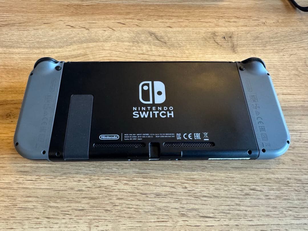Nintendo Switch本体　グレー