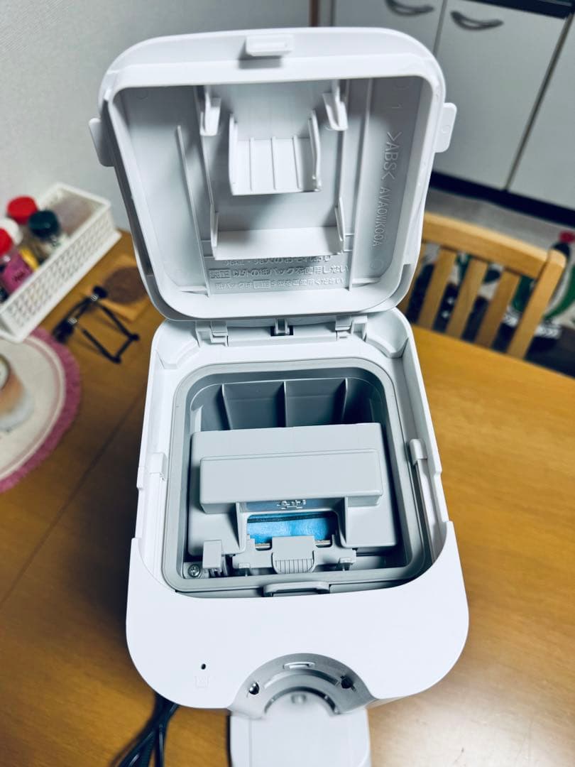 パナソニック コードレス 掃除機 MC-NS10K 2022年製 [6]