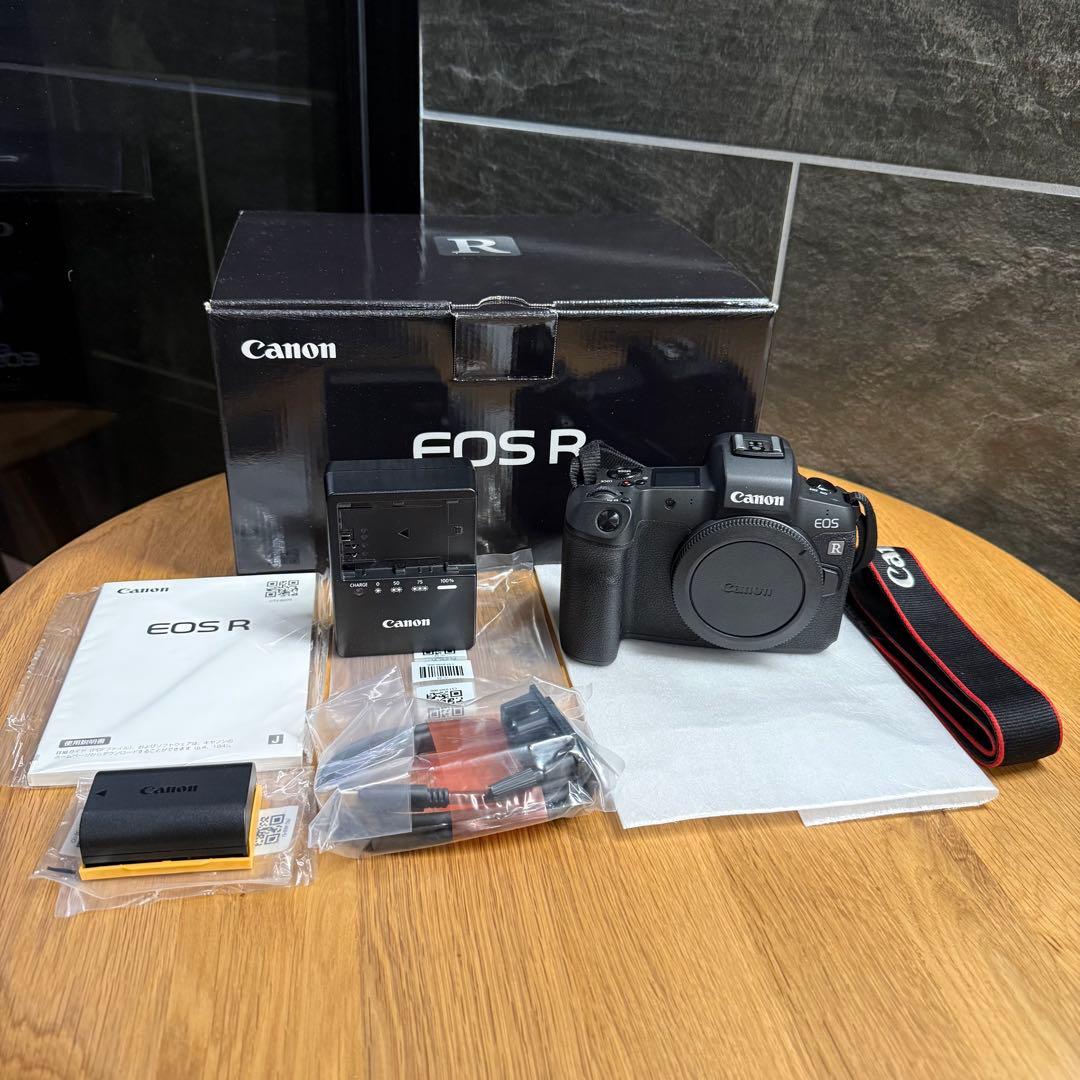 【美品】Canon EOS R ミラーレス一眼カメラ 本体 /外箱あり