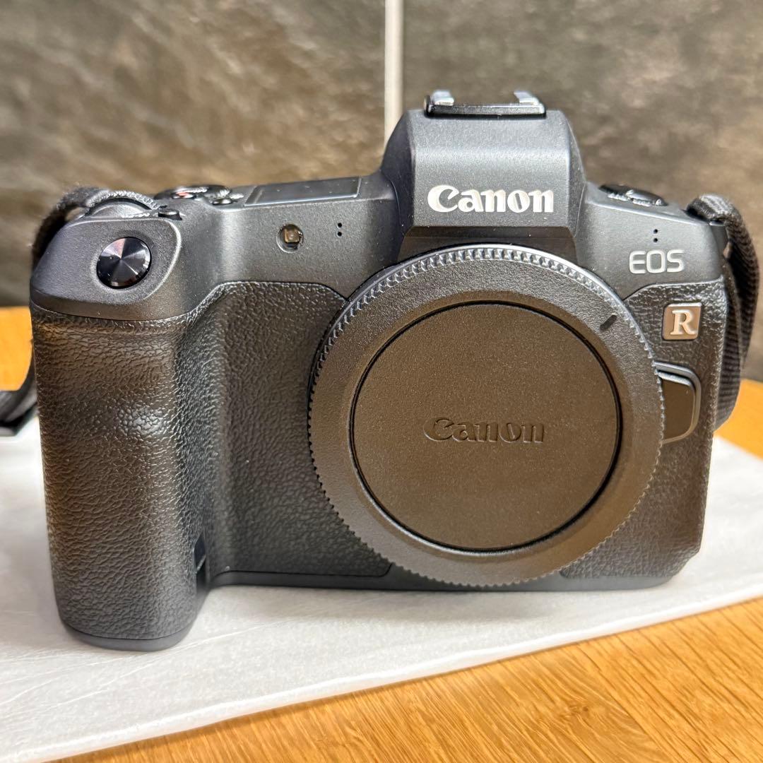 【美品】Canon EOS R ミラーレス一眼カメラ 本体 /外箱あり