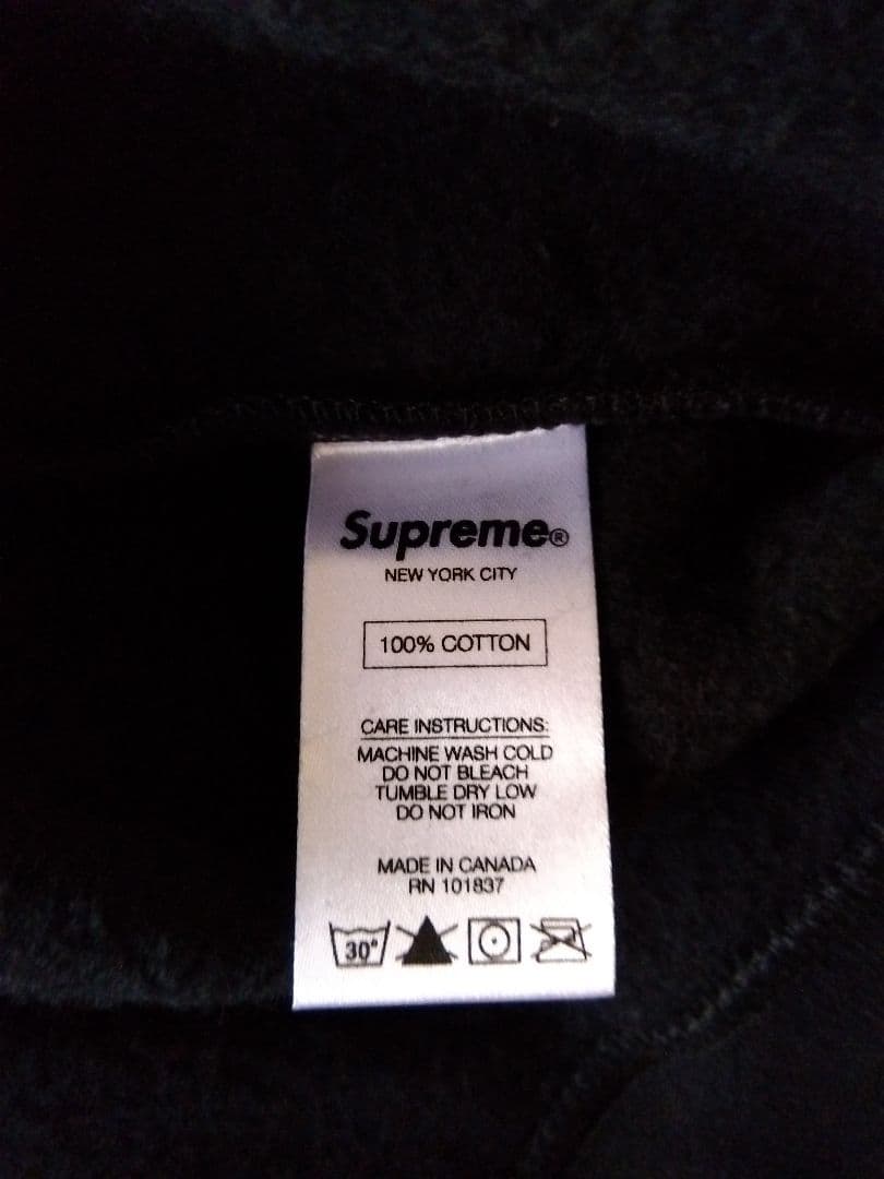 新品　Supreme Small Box Logo パーカー　黒　Sサイズ