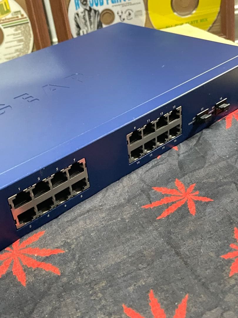 NETGEAR 【ネットギア】GS716T-300AJ 通電確認済み