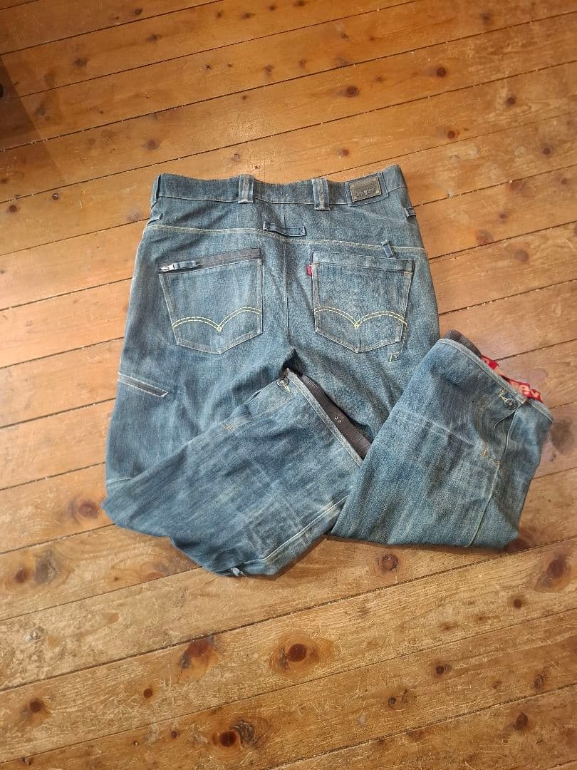 686×リーバイスのスノーボードウエアーセット　レア