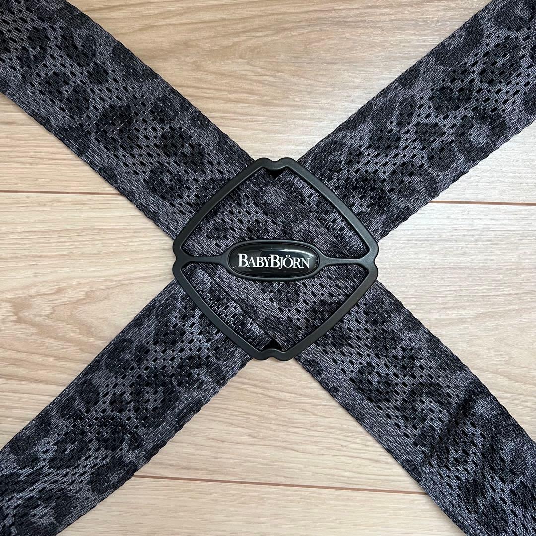 BabyBjörn MINI AIR ベビーキャリア アンスラサイトレパード