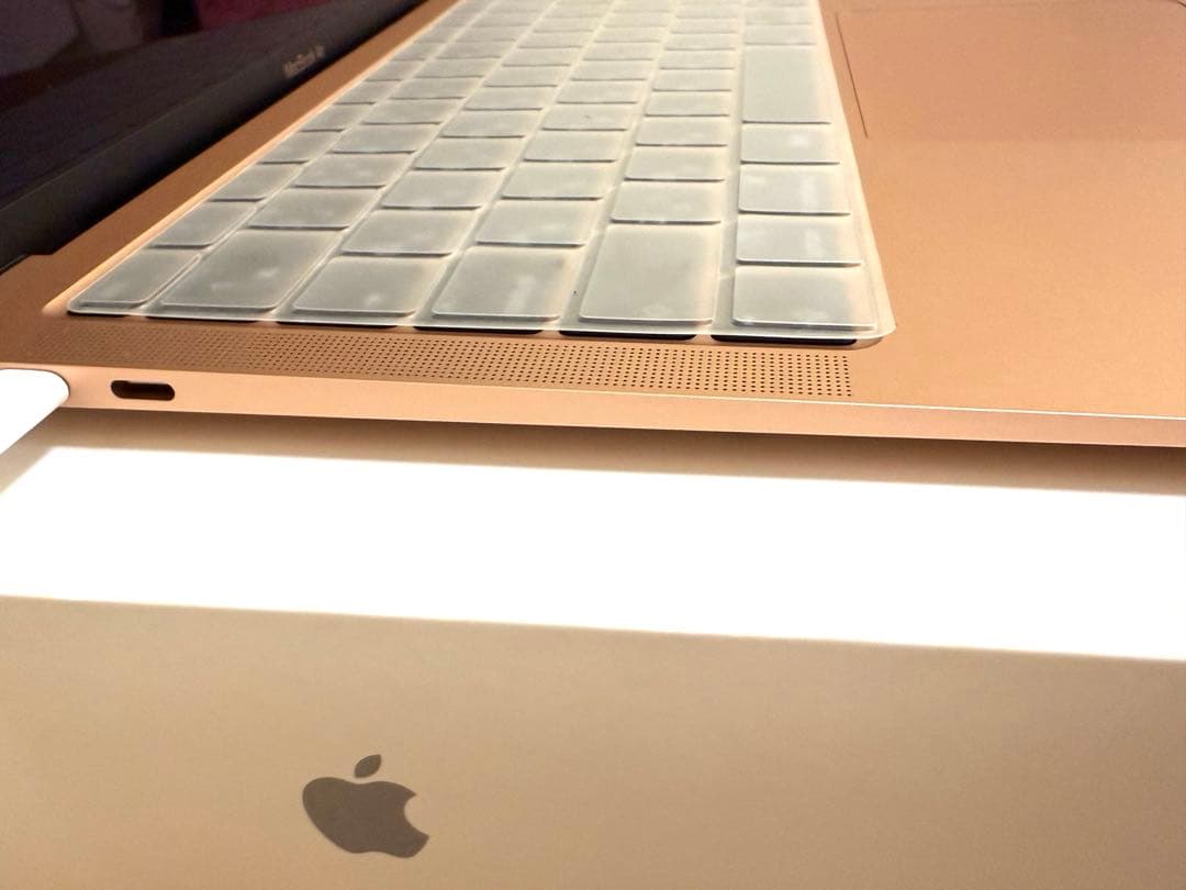 MacBook Air M1 ゴールド13インチ8GB/256GB 付属品箱あり