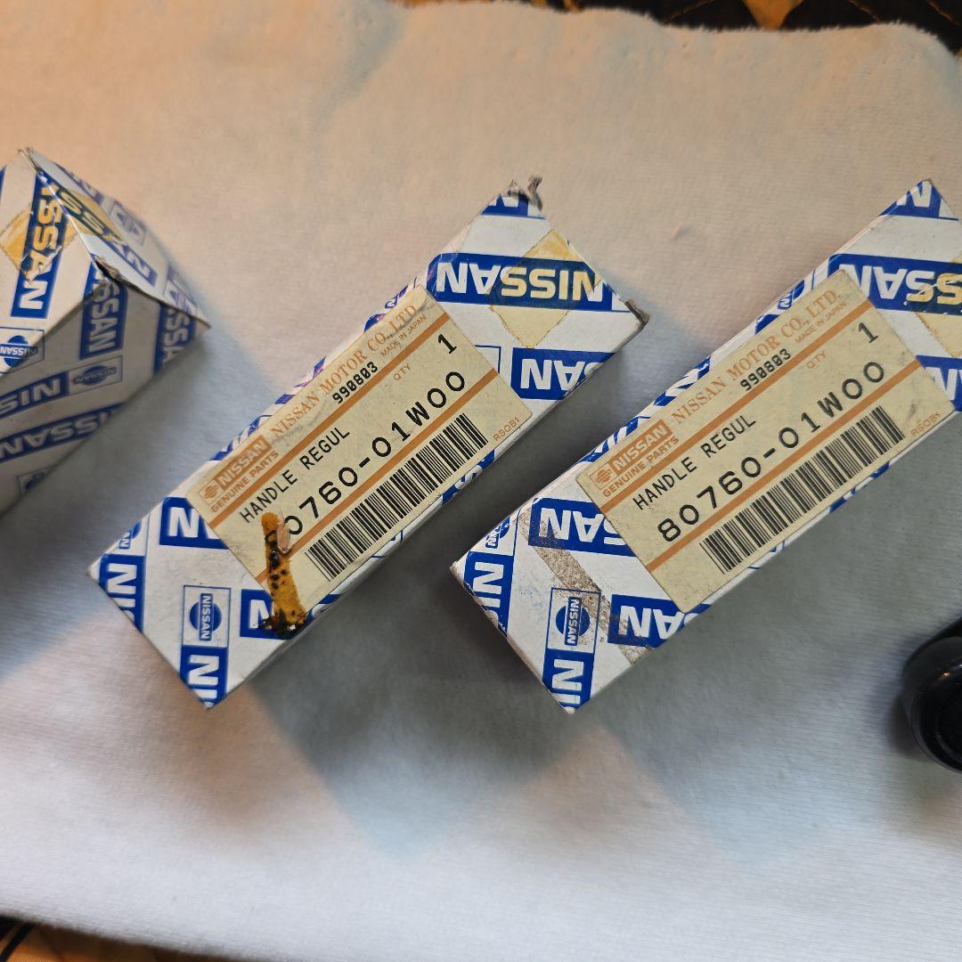 NISSAN 部品 ウィンドウ　ハンドルリーグル　４個　DR30 スカイライン
