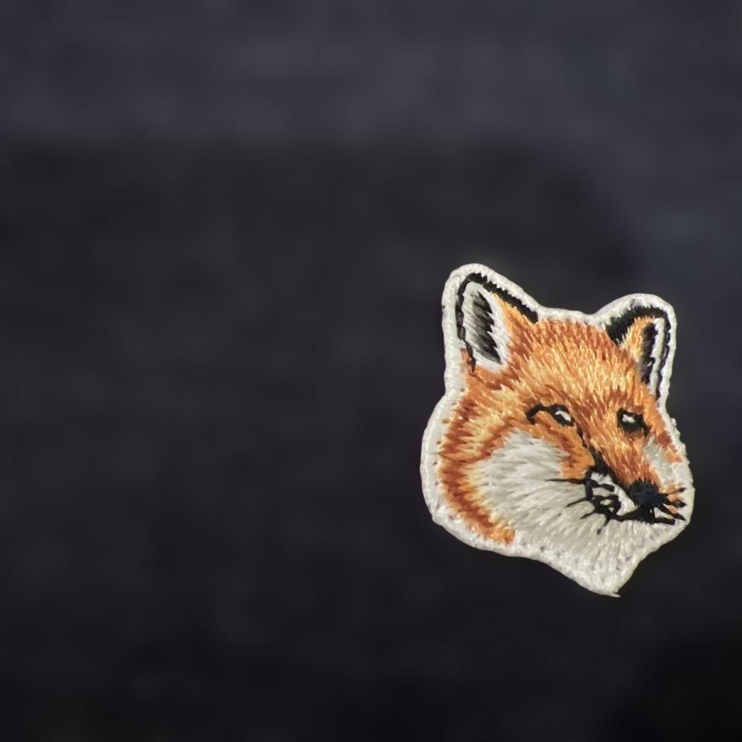 メゾンキツネ ニット　インディゴ　XS