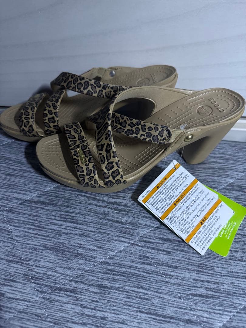 新品　クロックス　サイプラス　レオパード　W8 24cm