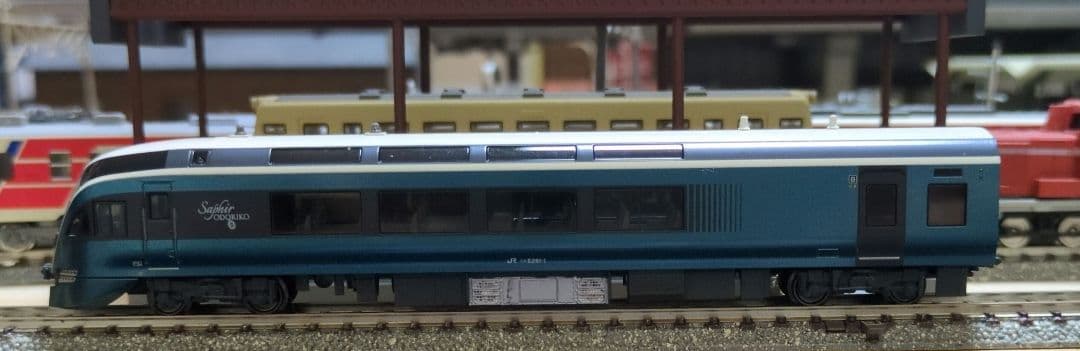 鉄道模型 E261系 サフィール踊り子 　　　特別企画品！！ 訳あり品！