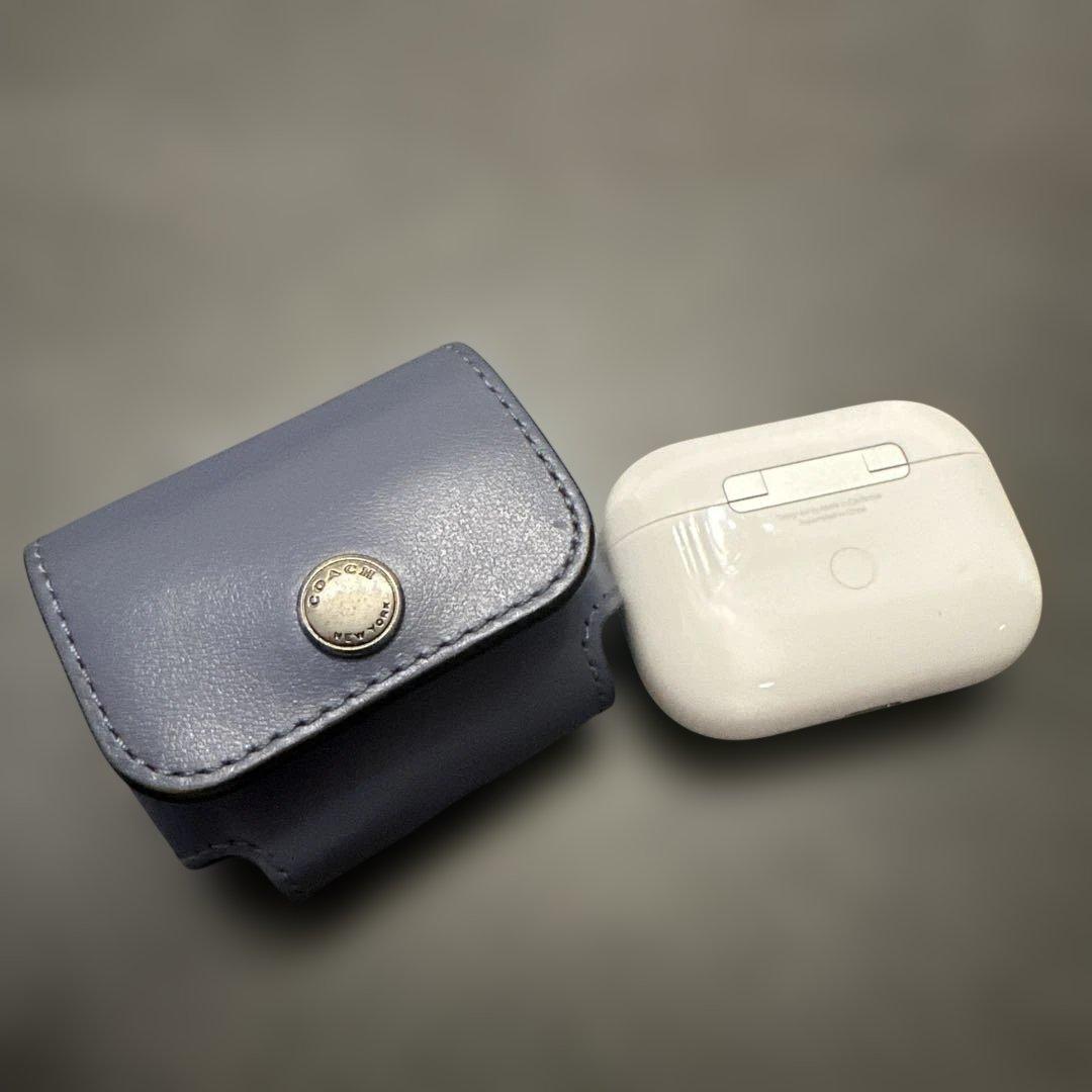 AirPodspro coachのケース付き