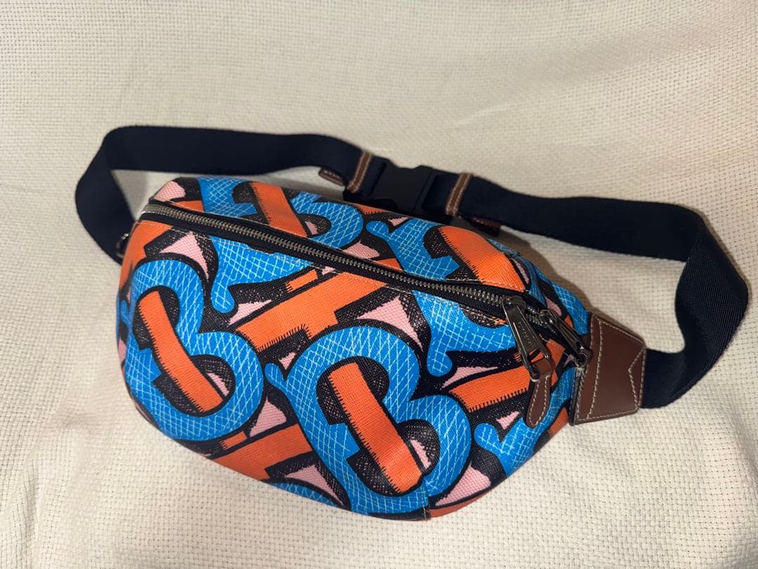 【美品】Burberry ボディバッグ