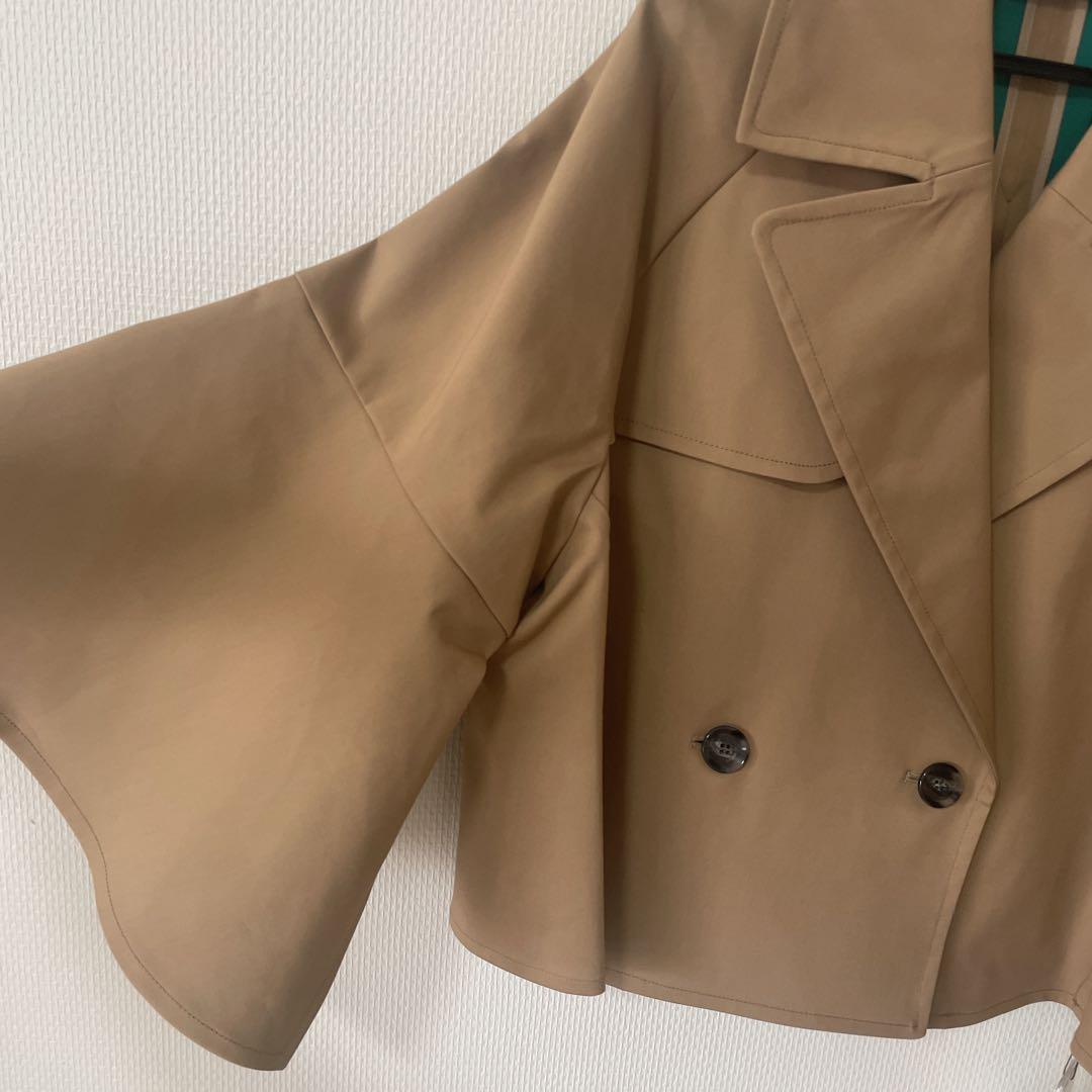 Grandtable フレアスリーブショートアウター　ショート　トレンチコート