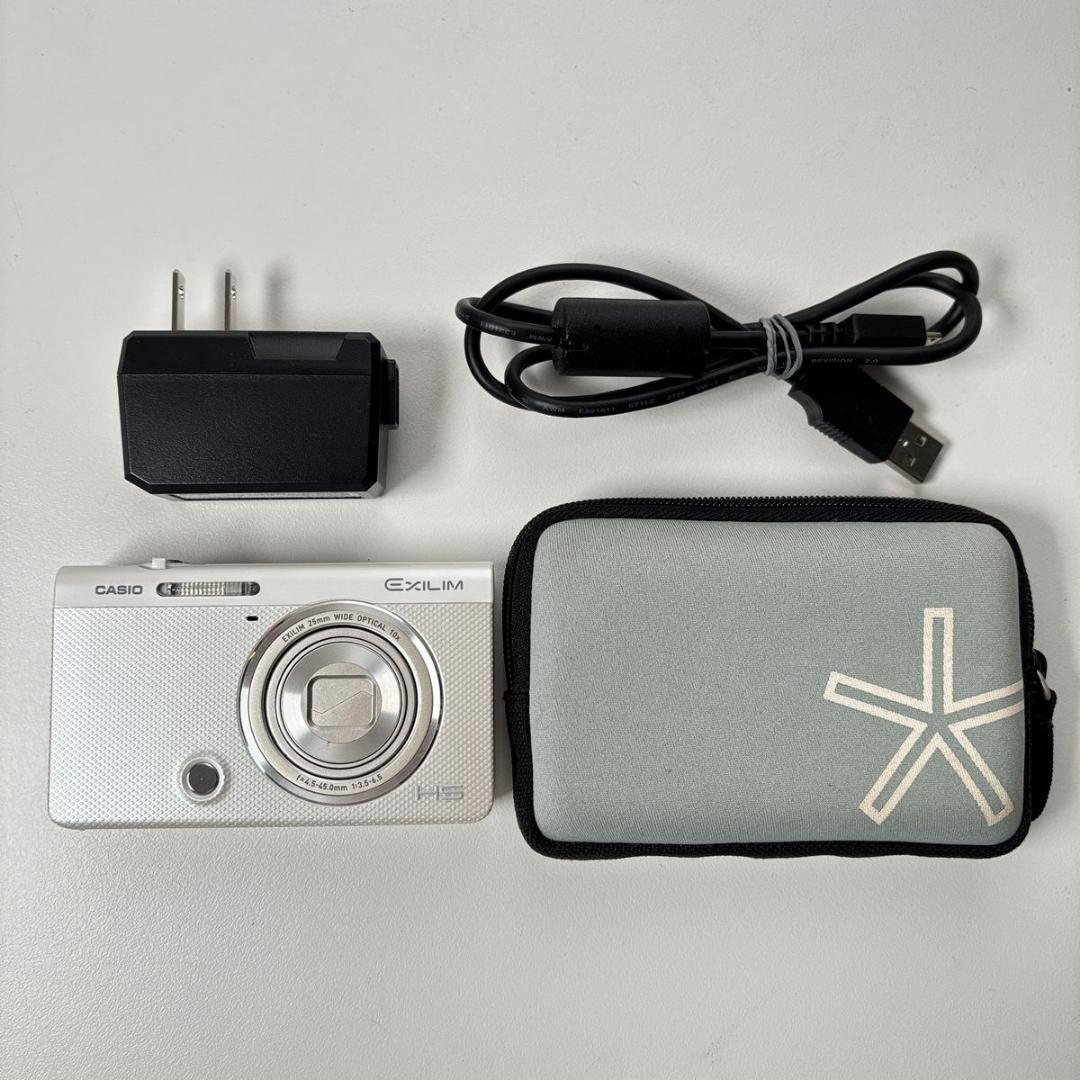 美品 CASIO EXILIM EX-ZR70 Wi-Fi対応/チルト液晶モデル