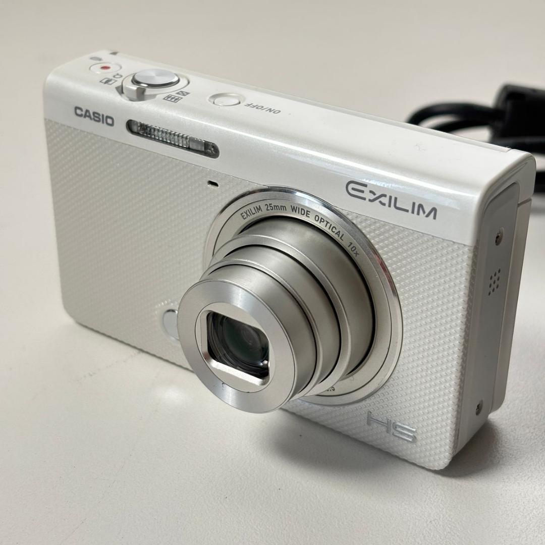 美品 CASIO EXILIM EX-ZR70 Wi-Fi対応/チルト液晶モデル