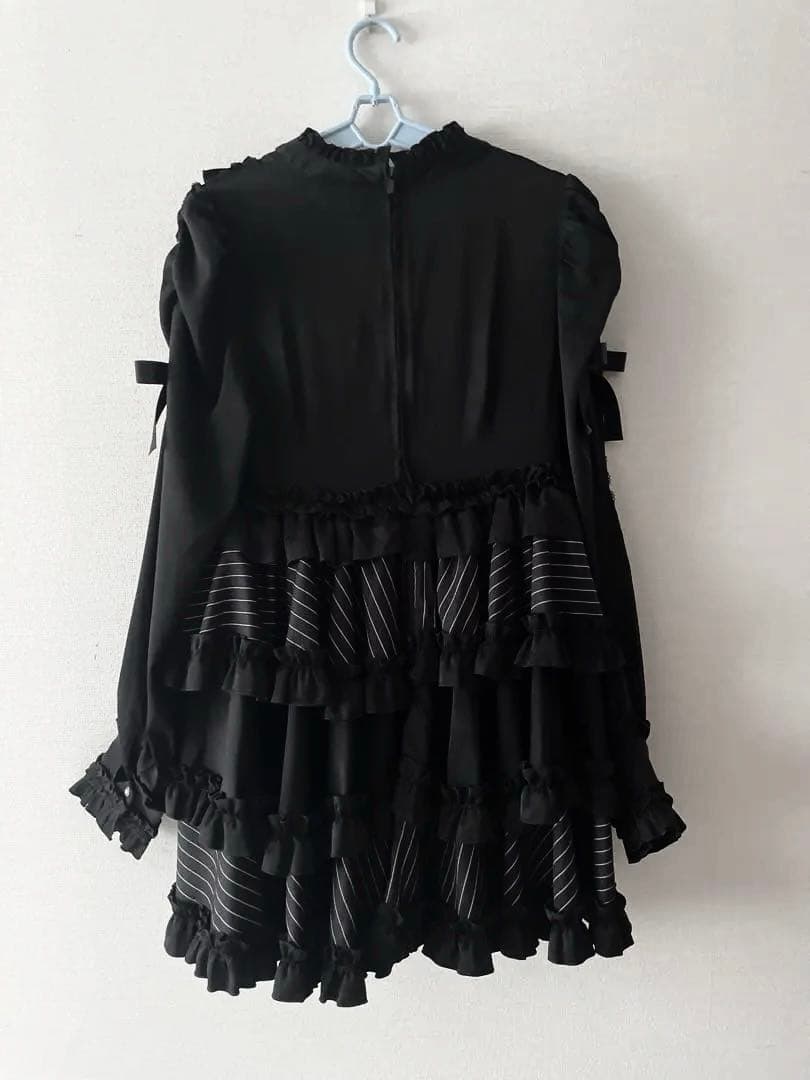 DimMoire【ディムモアール】フリルに埋もれて見る悪夢ドレス