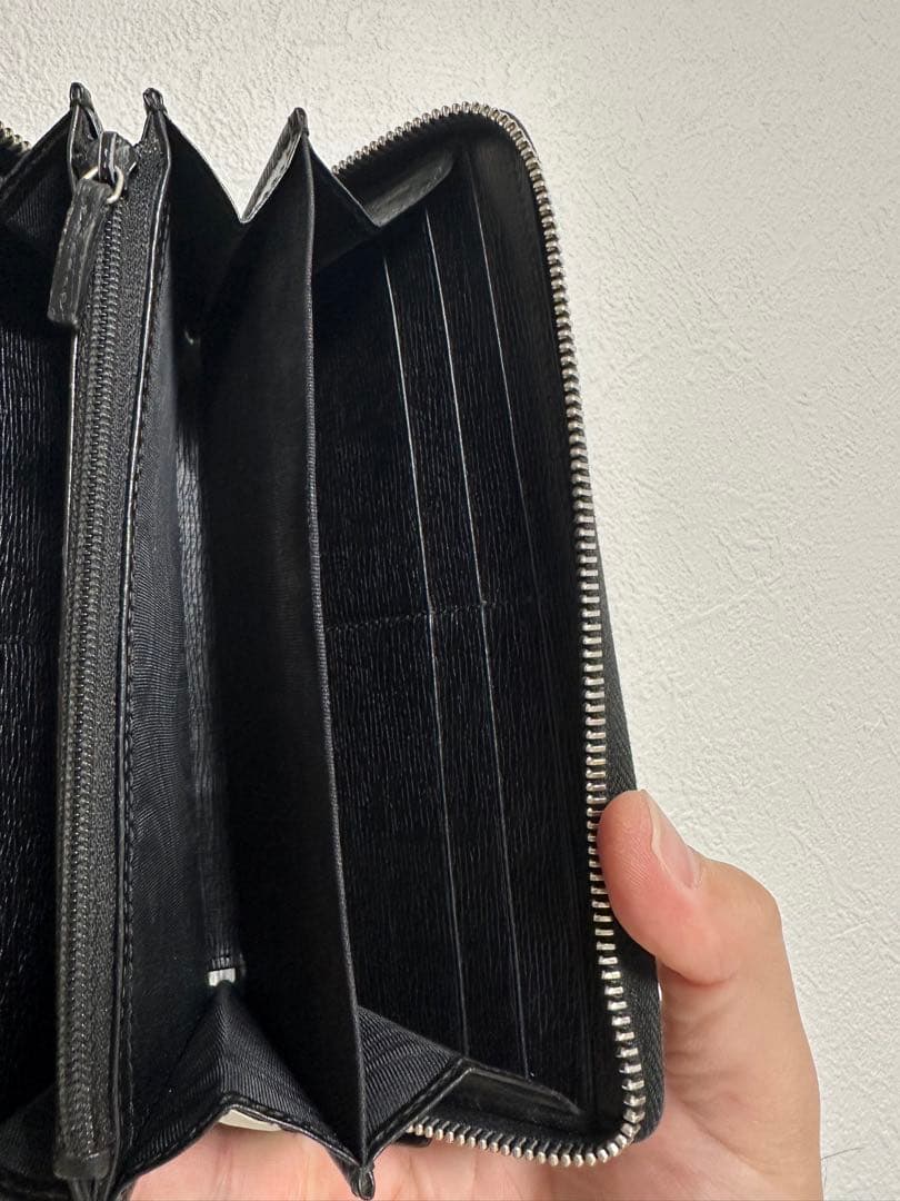 GUCCI（グッチ）長財布 ラウンドファスナー ブラック