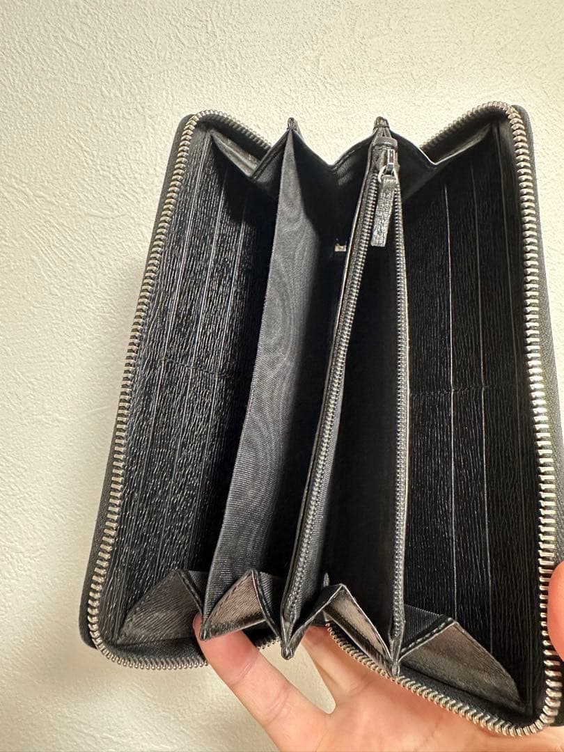 GUCCI（グッチ）長財布 ラウンドファスナー ブラック